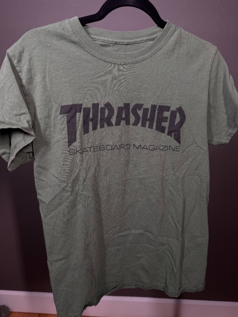 Thrasher Skateboard Magazine Graphic Tee Shirt Womens S Olive Green Short Sleeve